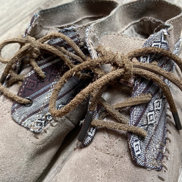 Toms Leather Espadrille Boots - Picture 10 of 10